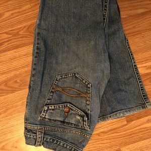 Abercrombie size 6 boot cut